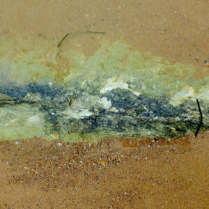 photo d'art avec effet de matière, vert clair, bleu gris, sable, abstrait.