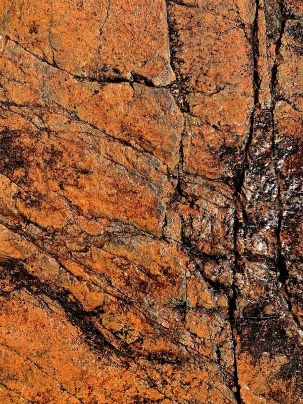 photo macro avec effet de matière, marbre, dominante marron, art abstrait.